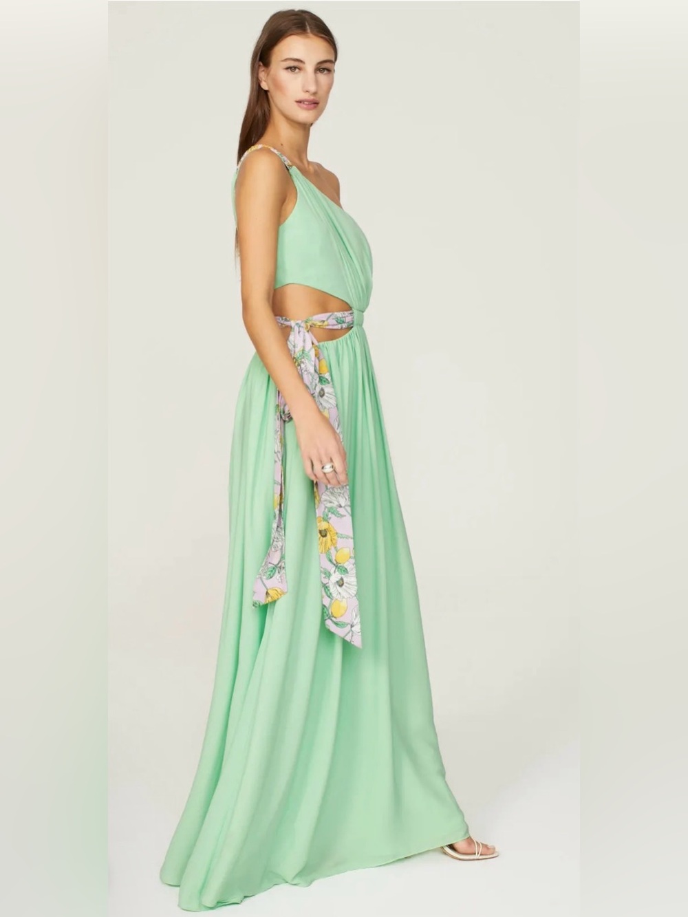 AMUR Gown- From RTR - Picture 10 of 15